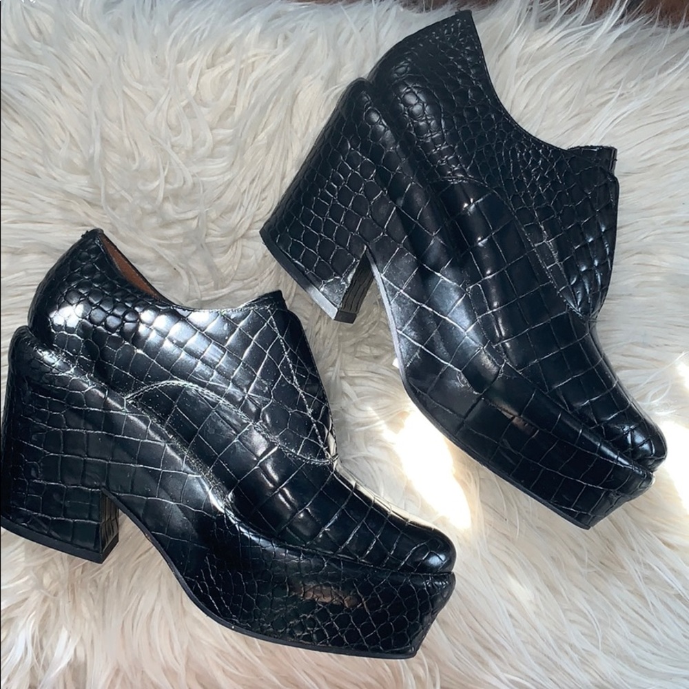chunky patent leather snakeskin platform shoes